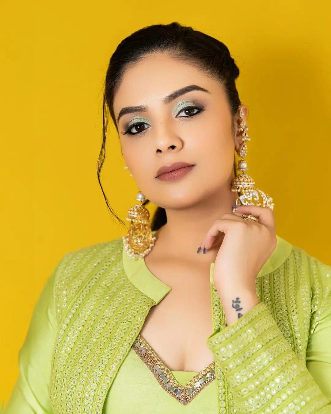 Gemini TV Actress Sreemukhi in Green Lehenga Choli